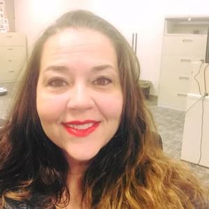 Meet your Posher, Elise